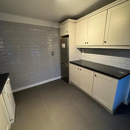 בית הארחה Extraordinary Double Near Croke Park - 3 דבלין